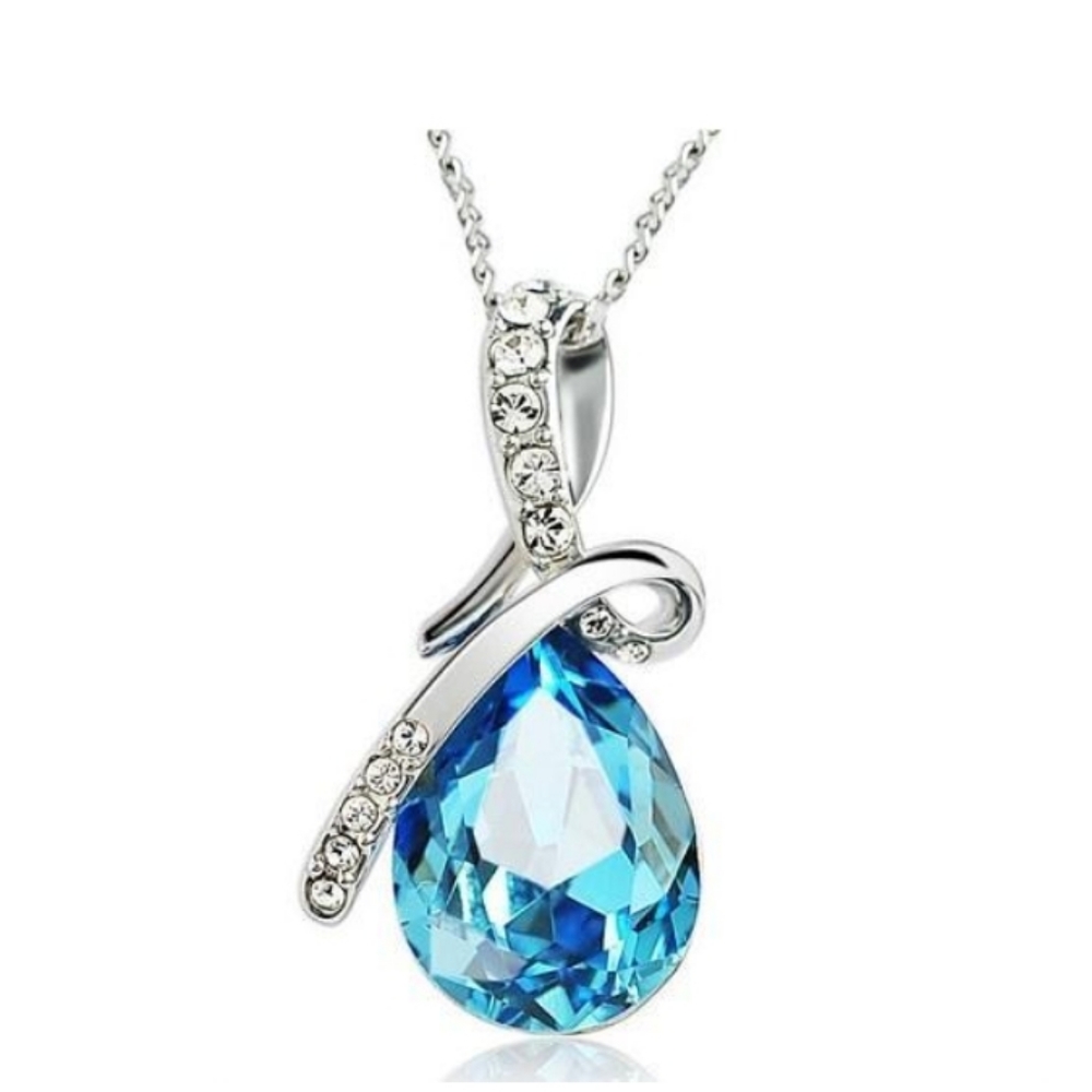 Light blue crystal pendant NWOT